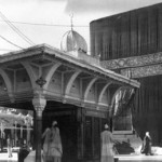 Maqam-e-Ibrahim (AS) used to be under this shed. This has been now removed in order to make room for Tawaf of Ka’ba.
